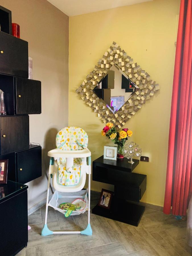 Laura'S Modern Villa Мадаба Екстер'єр фото