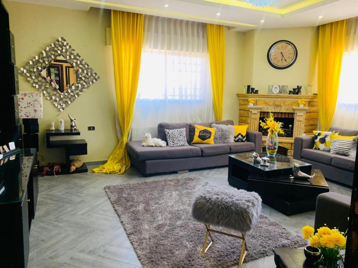 Laura'S Modern Villa Мадаба Екстер'єр фото